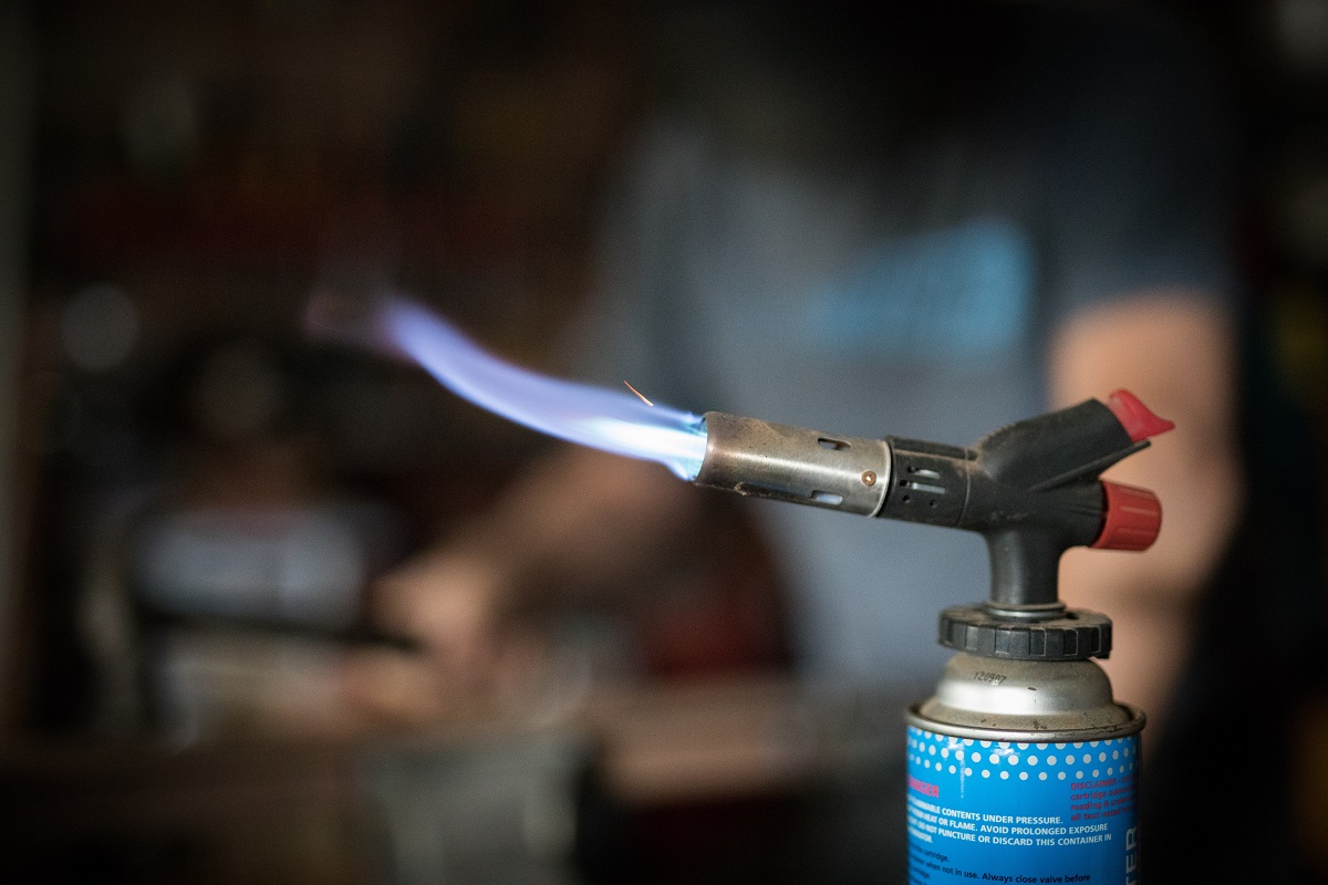 gas-fuelled soldering torch